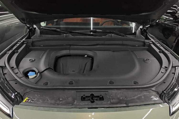 Used Wey Lanshan 2025 Four-Wheel Drive Ultra Engine Bay