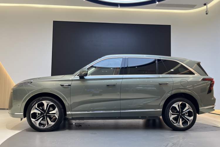 Used Wey Lanshan 2025 Four-Wheel Drive Max Exterior 2