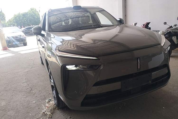 Used Wey Lanshan 2025 Four-Wheel Drive Max Front Right 45 Deg