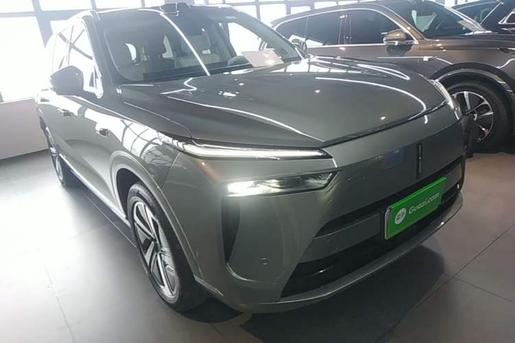 Used Wey Lanshan 2025 Four-Wheel Drive Max Front Right 45 Deg