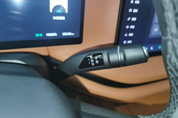 Used Wey Lanshan 2025 Four-Wheel Drive Max Gear Lever