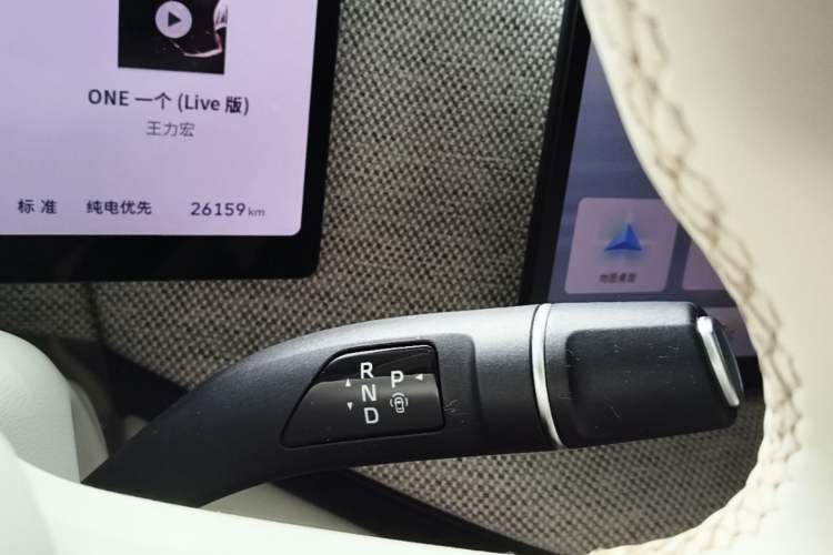 Used Wey Lanshan 2025 Four-Wheel Drive Ultra Gear Lever