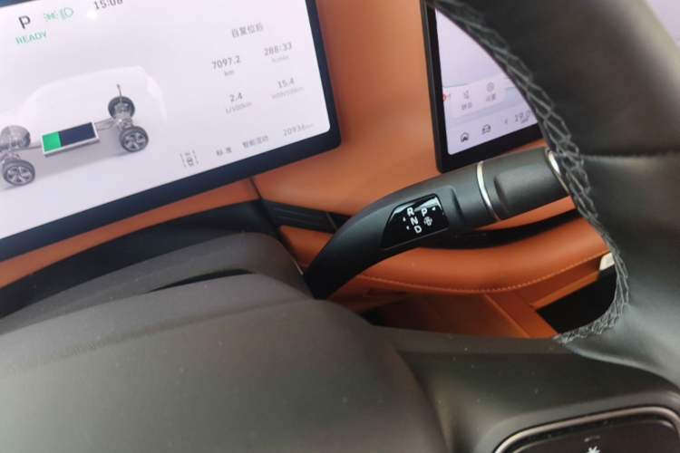 Used Wey Lanshan 2025 Four-Wheel Drive Max Gear Lever