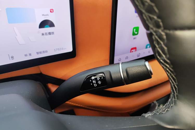 Used Wey Lanshan 2025 Four-Wheel Drive Ultra Gear Lever