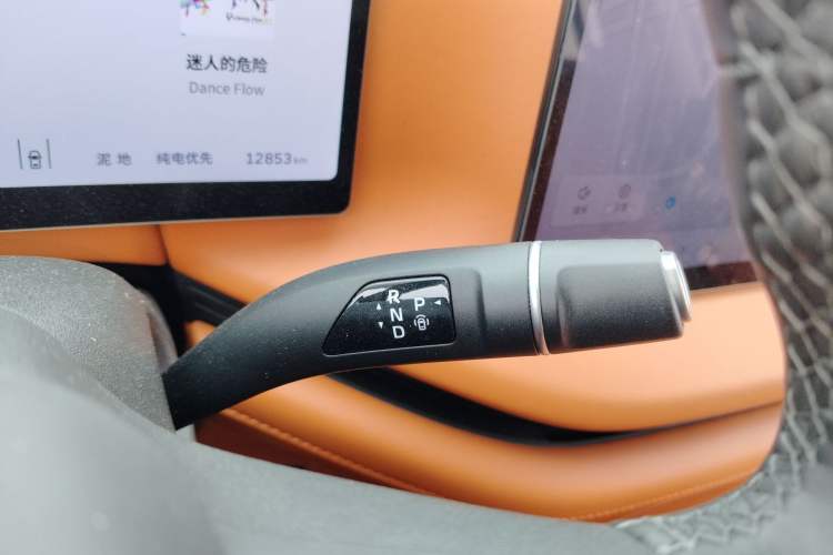 Used Wey Lanshan 2025 Four-Wheel Drive Max Gear Lever