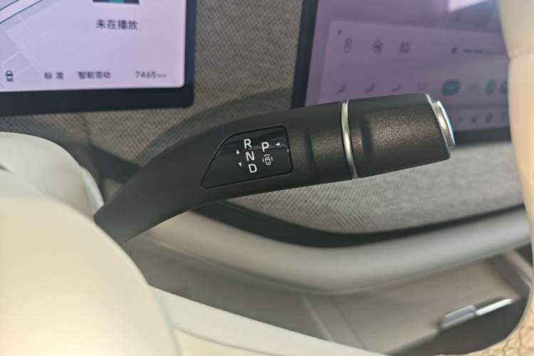 Used Wey Lanshan 2025 Four-Wheel Drive Ultra Gear Lever