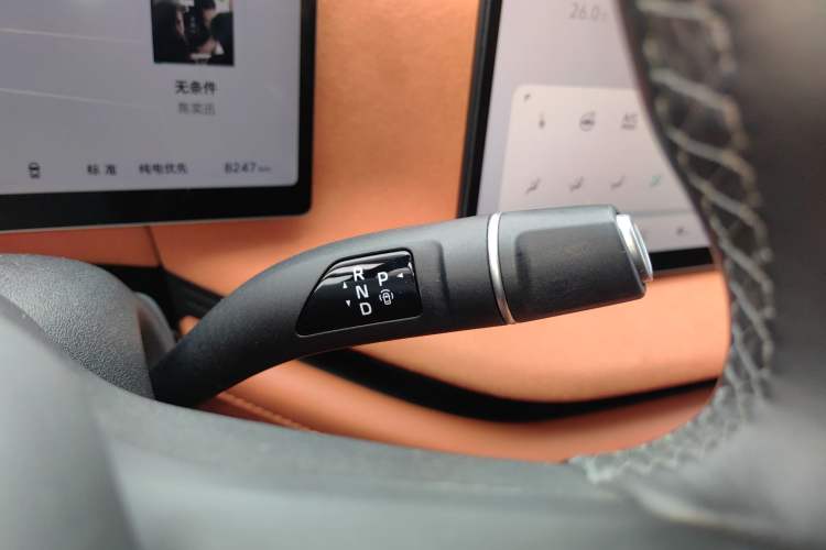 Used Wey Lanshan 2025 Four-Wheel Drive Ultra Gear Lever