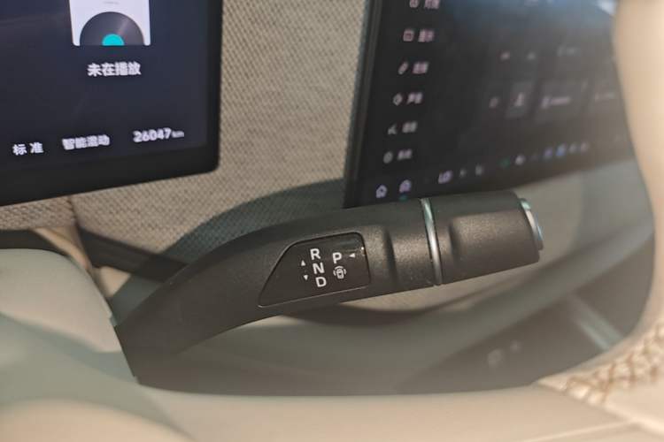 Used Wey Lanshan 2025 Four-Wheel Drive Ultra Gear Lever