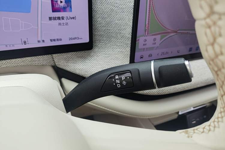 Used Wey Lanshan 2025 Four-Wheel Drive Ultra Gear Lever