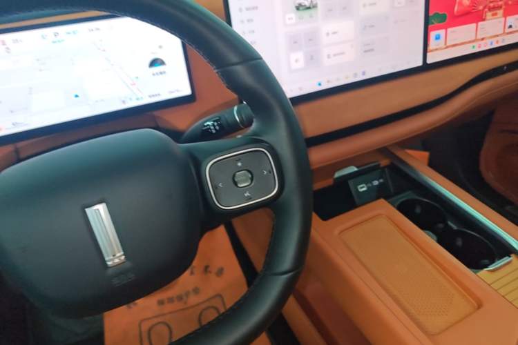 Used Wey Lanshan 2025 Four-Wheel Drive Ultra Gear Lever