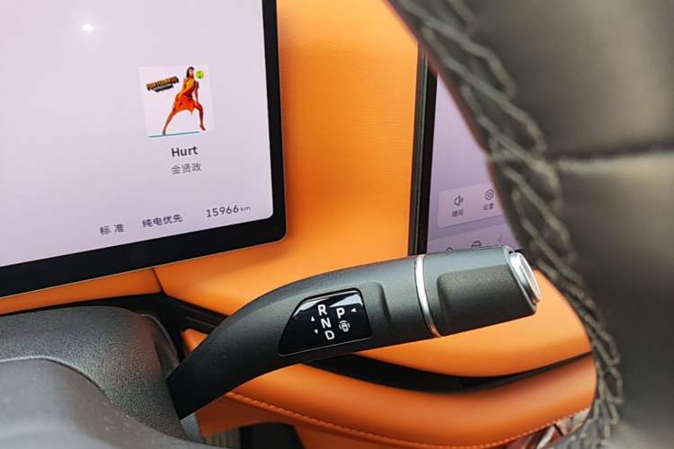 Used Wey Lanshan 2025 Four-Wheel Drive Max Gear Lever