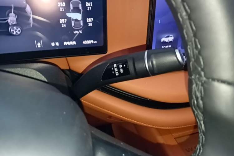 Used Wey Lanshan 2025 Four-Wheel Drive Max Gear Lever