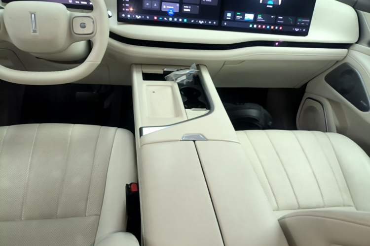 Used Wey Lanshan 2025 Four-Wheel Drive Max Gear Lever