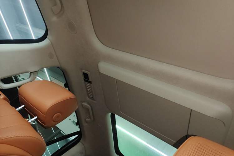 Used Wey Lanshan 2025 Four-Wheel Drive Ultra Headliner