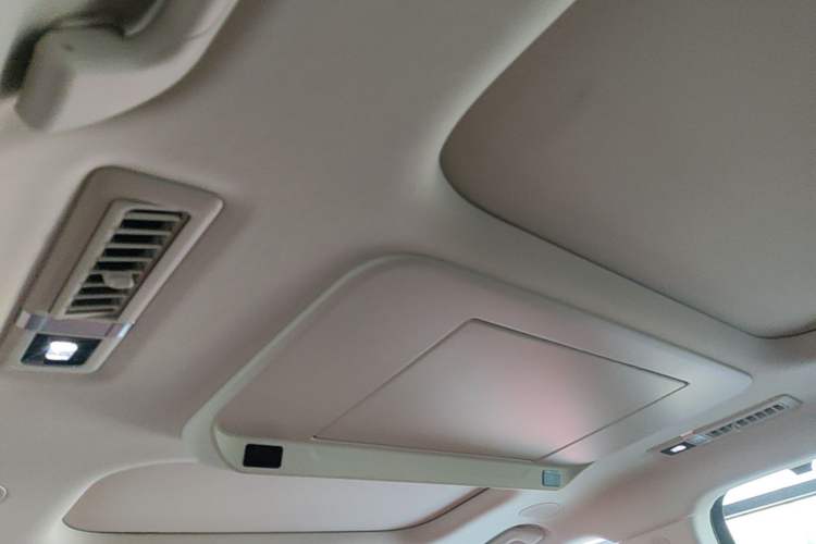 Used Wey Lanshan 2025 Four-Wheel Drive Max Headliner