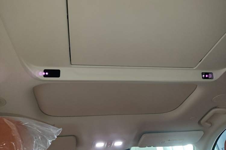 Used Wey Lanshan 2025 Four-Wheel Drive Max Headliner