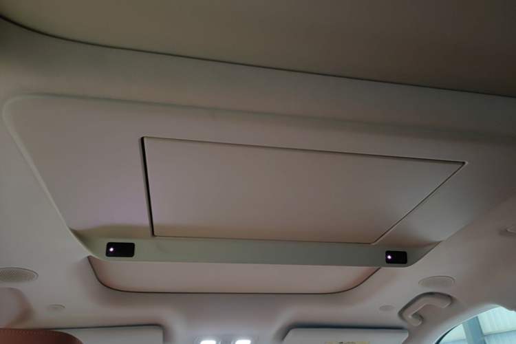 Used Wey Lanshan 2025 Four-Wheel Drive Ultra Headliner