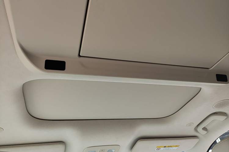 Used Wey Lanshan 2025 Four-Wheel Drive Ultra Headliner