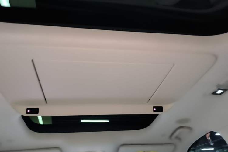 Used Wey Lanshan 2025 Four-Wheel Drive Ultra Headliner