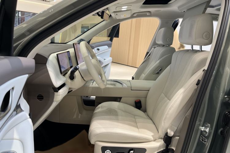 Used Wey Lanshan 2025 Four-Wheel Drive Max Interior 1