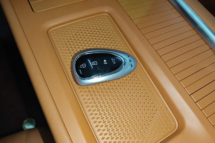 Used Wey Lanshan 2025 Four-Wheel Drive Ultra Interior 1