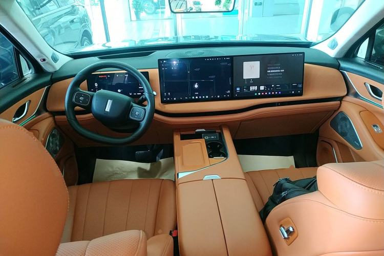 Used Wey Lanshan 2025 Four-Wheel Drive Ultra Interior 2