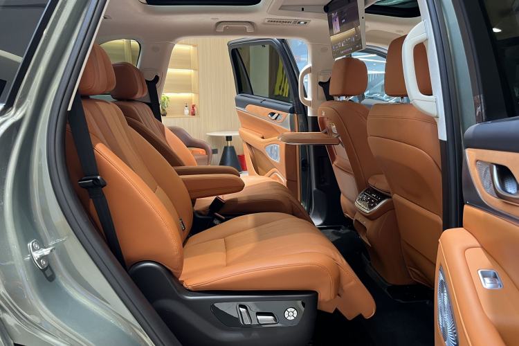 Used Wey Lanshan 2025 Four-Wheel Drive Ultra Interior 2