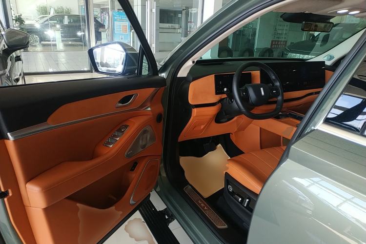 Used Wey Lanshan 2025 Four-Wheel Drive Ultra Interior 3