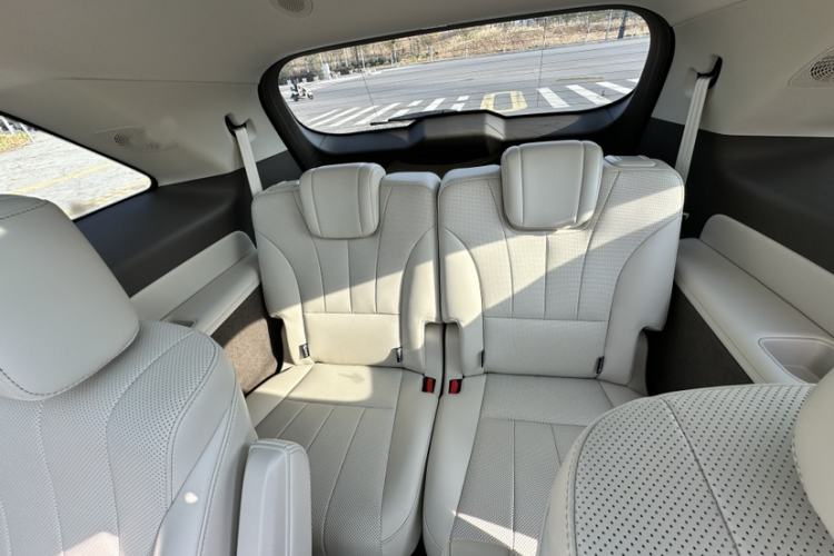 Used Wey Lanshan 2025 Four-Wheel Drive Max Interior 3
