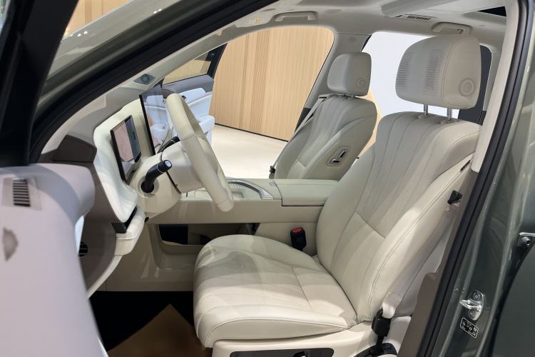 Used Wey Lanshan 2025 Four-Wheel Drive Max Interior 3