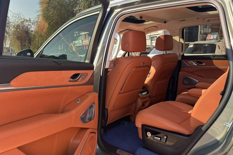 Used Wey Lanshan 2025 Four-Wheel Drive Ultra Interior 5