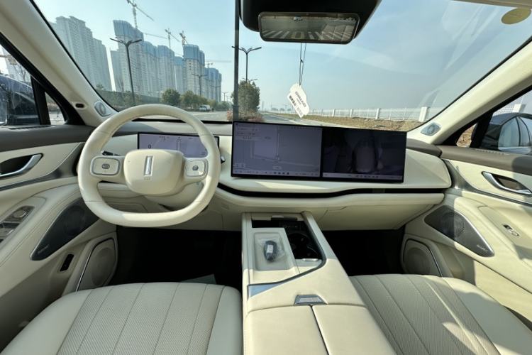 Used Wey Lanshan 2025 Four-Wheel Drive Max Interior 6