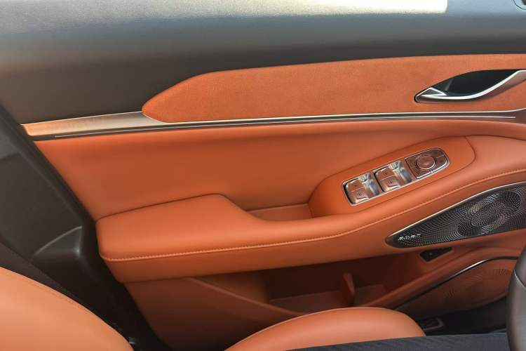 Used Wey Lanshan 2025 Four-Wheel Drive Ultra Interior 8