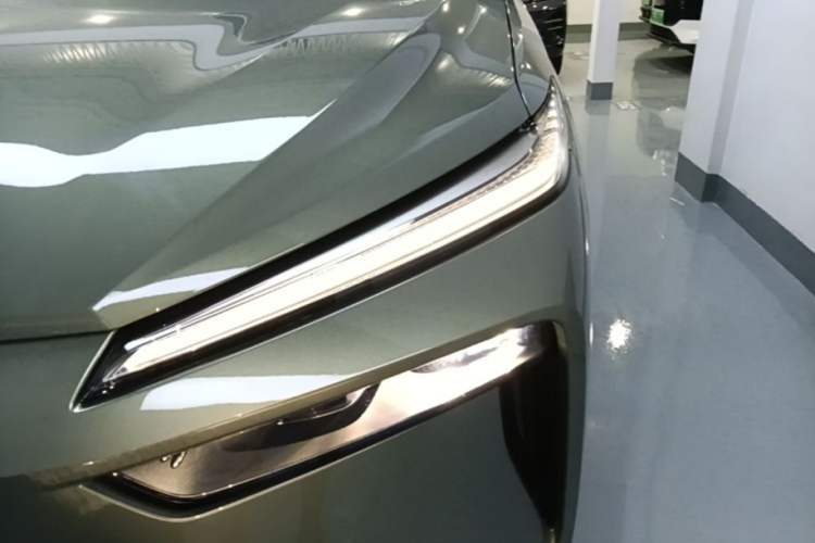 Used Wey Lanshan 2025 Four-Wheel Drive Max Left Front Headlight
