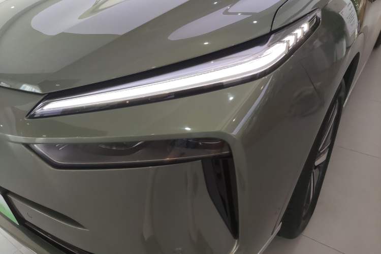 Used Wey Lanshan 2025 Four-Wheel Drive Ultra Left Front Headlight