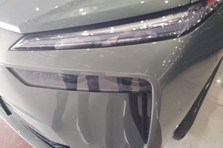 Used Wey Lanshan 2025 Four-Wheel Drive Ultra Left Front Headlight