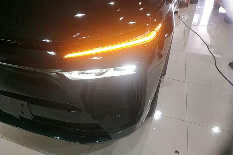 Used Wey Lanshan 2025 Four-Wheel Drive Max Left Front Headlight