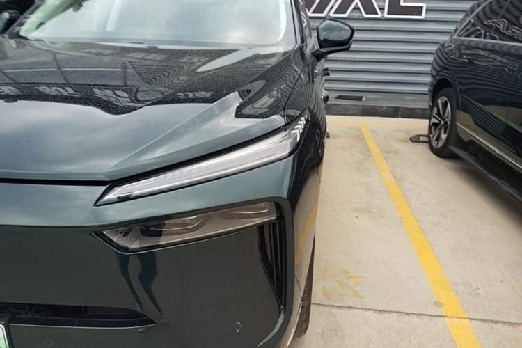 Used Wey Lanshan 2025 Four-Wheel Drive Max Left Front Headlight