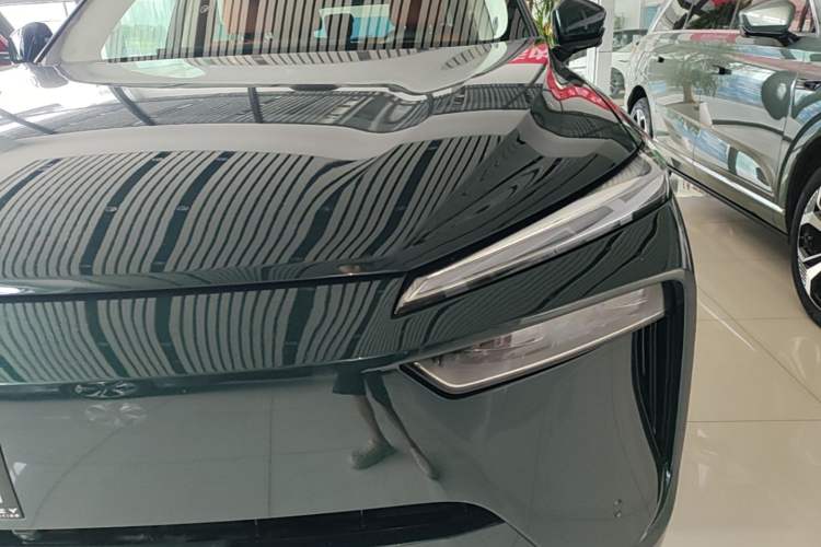 Used Wey Lanshan 2025 Four-Wheel Drive Max Left Front Headlight