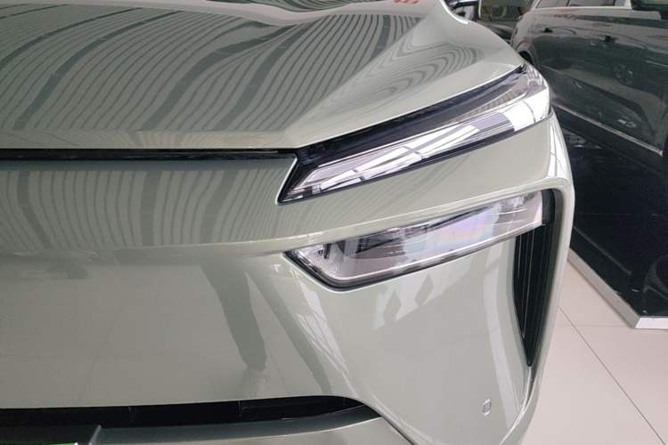 Used Wey Lanshan 2025 Four-Wheel Drive Max Left Front Headlight