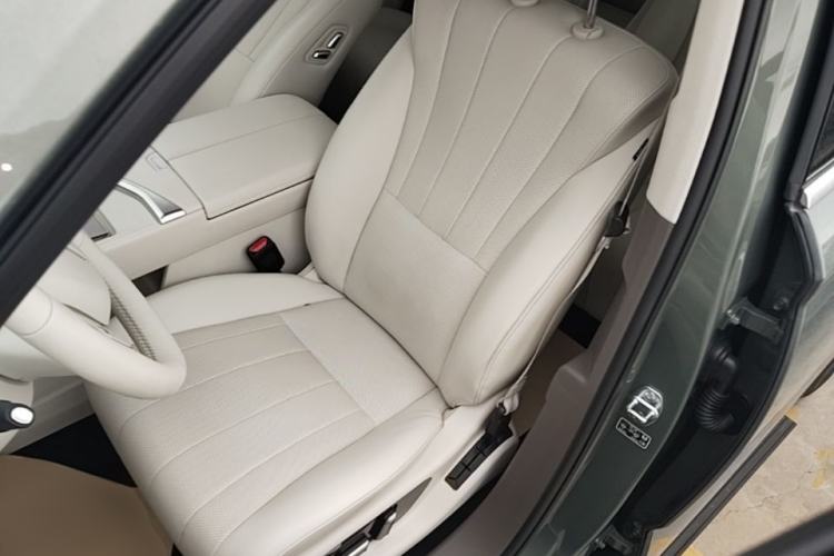 Used Wey Lanshan 2025 Four-Wheel Drive Ultra Left Front Seat