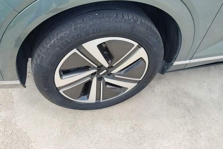 Used Wey Lanshan 2025 Four-Wheel Drive Ultra Left Front Wheel Hub