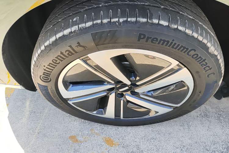 Used Wey Lanshan 2025 Four-Wheel Drive Max Left Front Wheel Hub