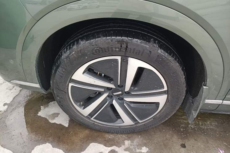 Used Wey Lanshan 2025 Four-Wheel Drive Max Left Front Wheel Hub