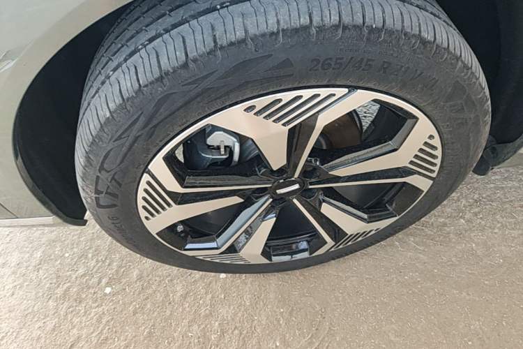 Used Wey Lanshan 2025 Four-Wheel Drive Ultra Left Front Wheel Hub