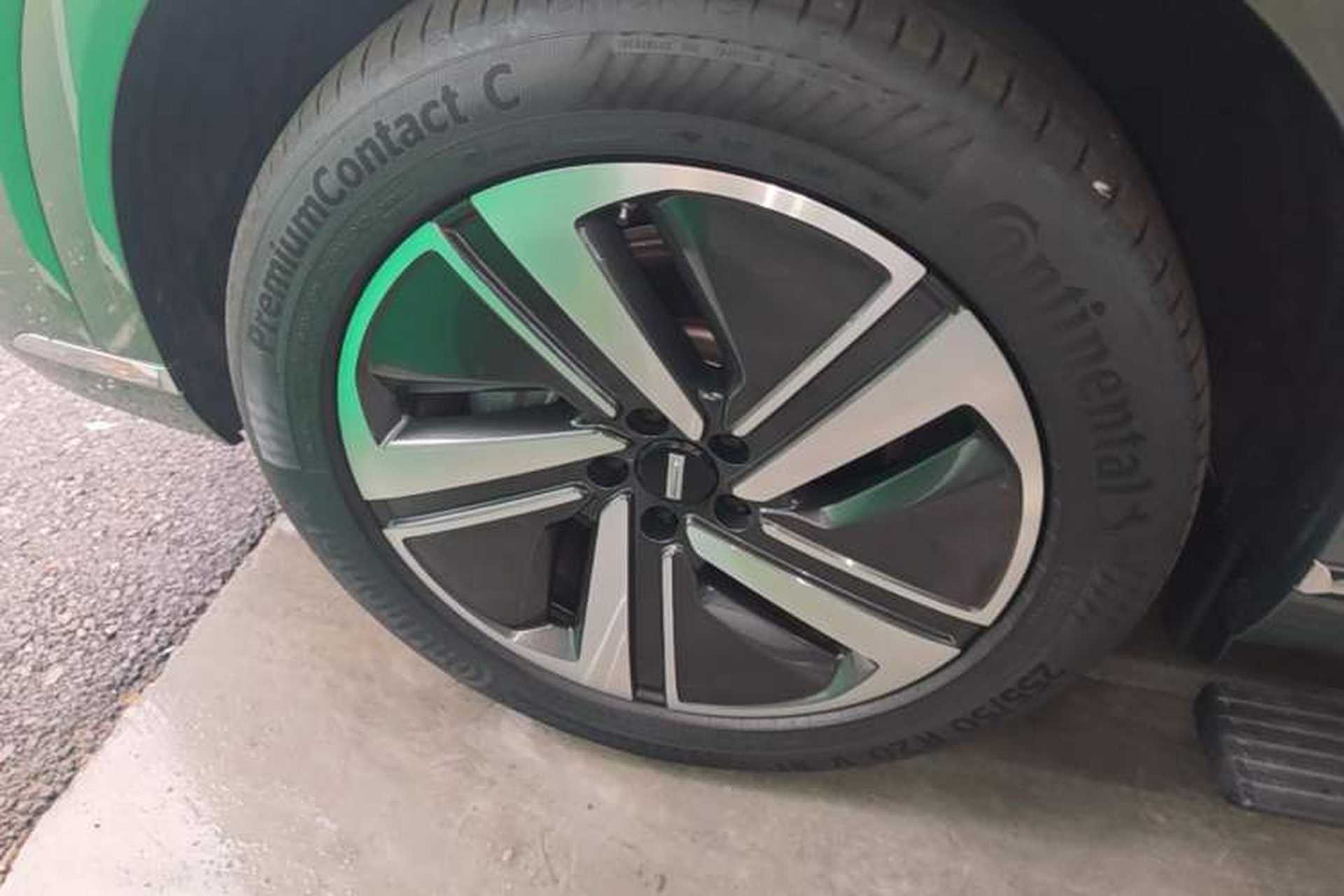 Used Wey Lanshan 2025 Four-Wheel Drive Ultra Left Front Wheel Hub
