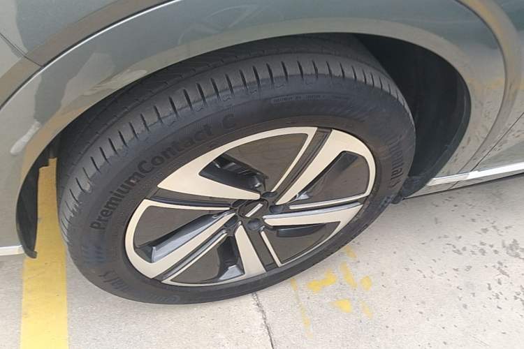 Used Wey Lanshan 2025 Four-Wheel Drive Max Left Front Wheel Hub