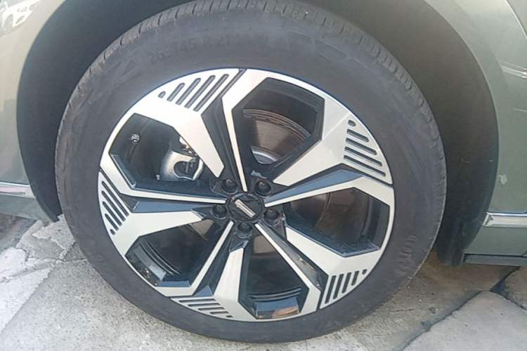 Used Wey Lanshan 2025 Four-Wheel Drive Max Left Front Wheel Hub