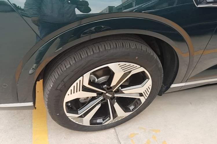Used Wey Lanshan 2025 Four-Wheel Drive Max Left Front Wheel Hub