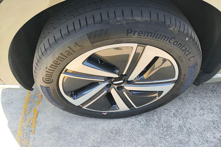 Used Wey Lanshan 2025 Four-Wheel Drive Max Left Front Wheel Hub